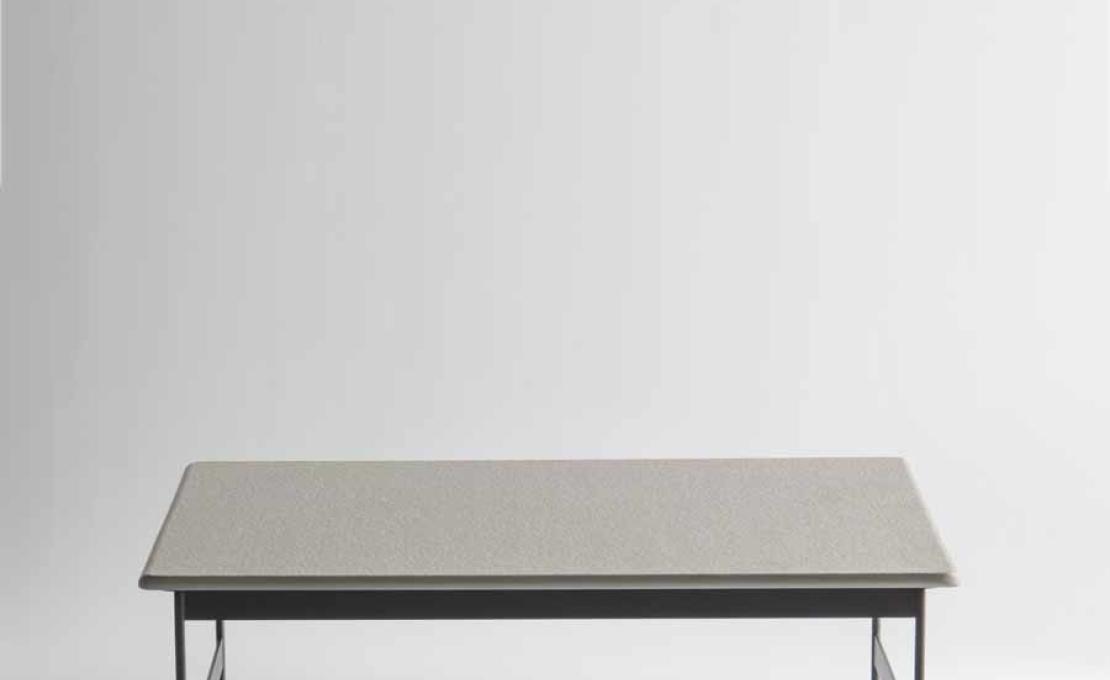 Уличный стол от фабрики Potocco модель LITTLE T OUTDOOR COOFFEE TABLE