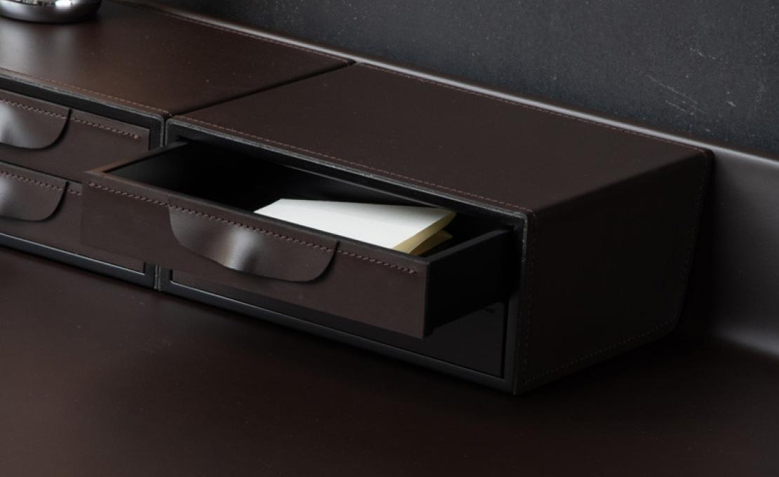 Письменный стол от фабрики Potocco модель 730/SCR