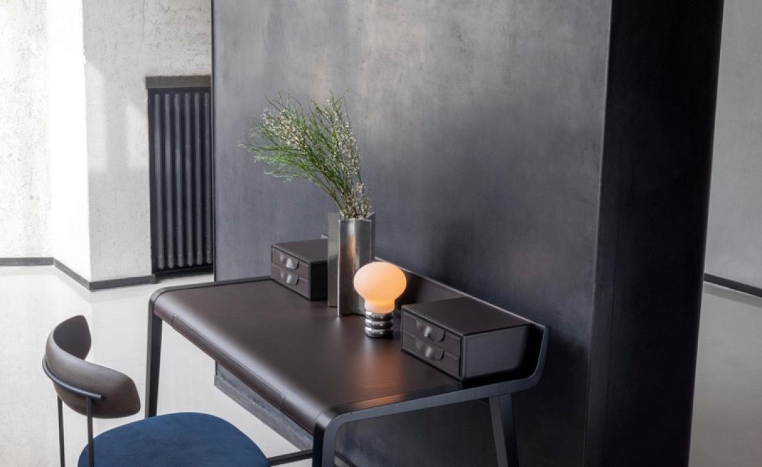 Письменный стол от фабрики Potocco модель 730/SCR