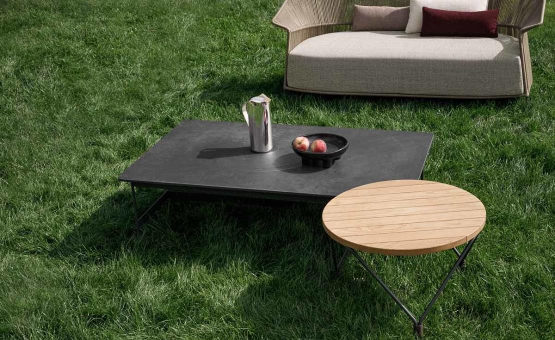 Уличный стол от фабрики Potocco модель LITTLE T OUTDOOR COOFFEE TABLE