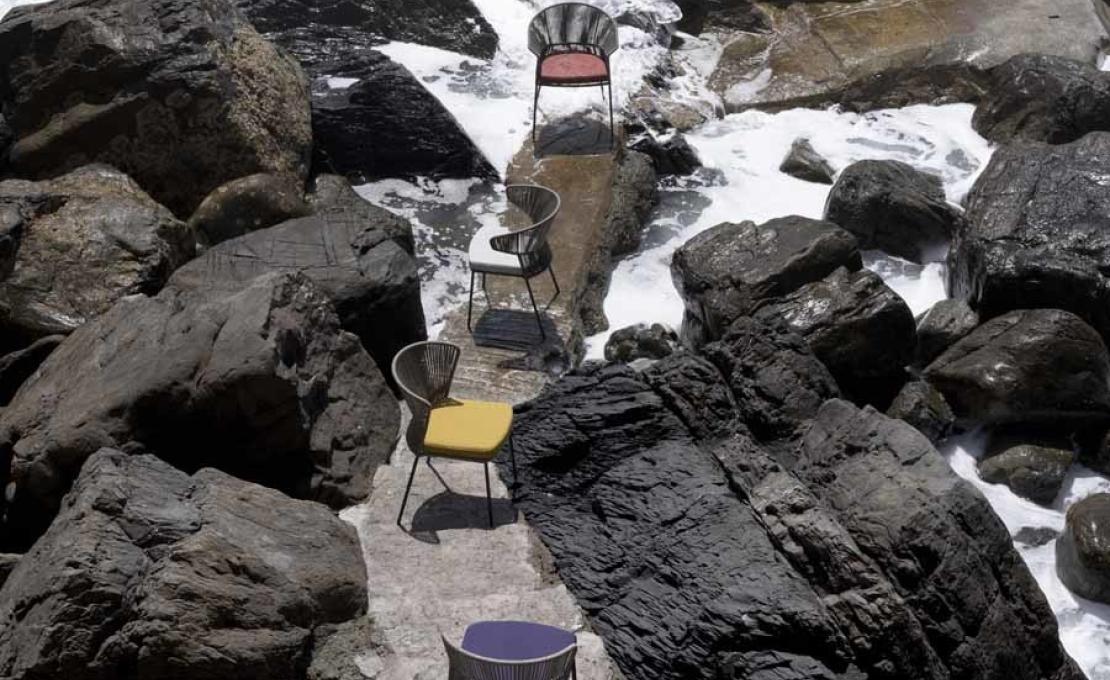 Уличный барный стул от фабрики Potocco модель OLA 