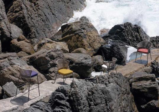 Уличный барный стул от фабрики Potocco модель OLA 