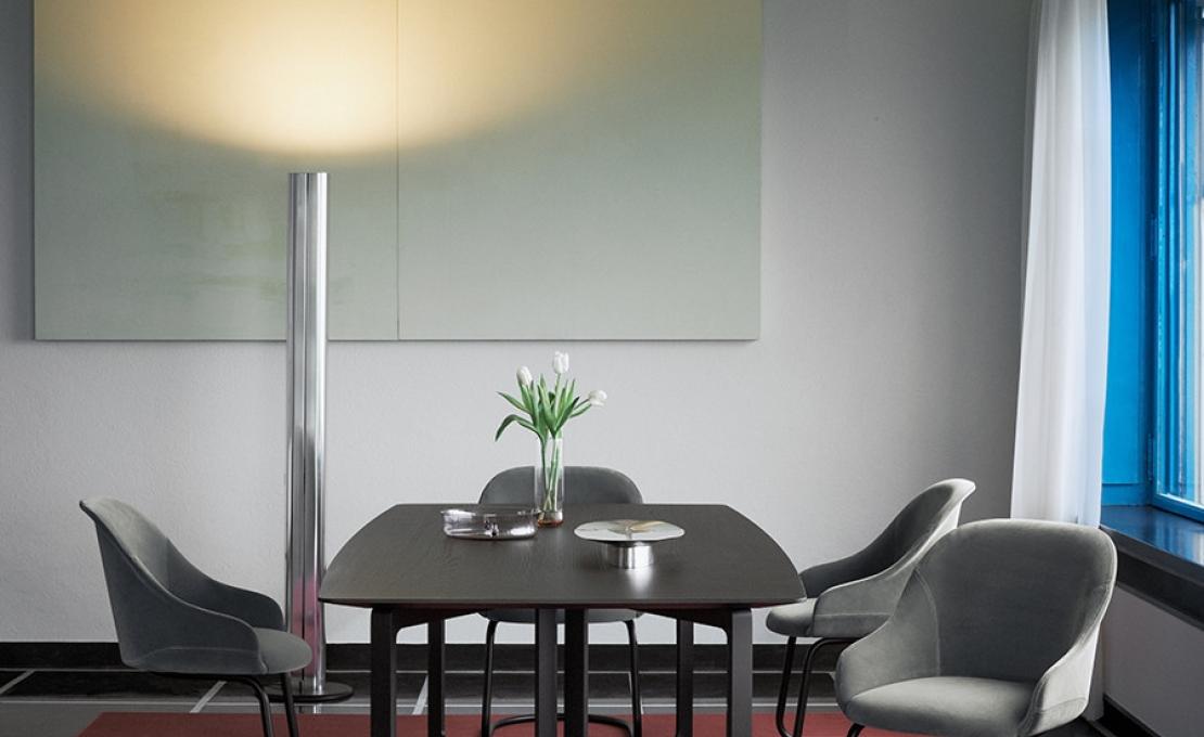 Стол от фабрики Potocco модель OPUS TABLE