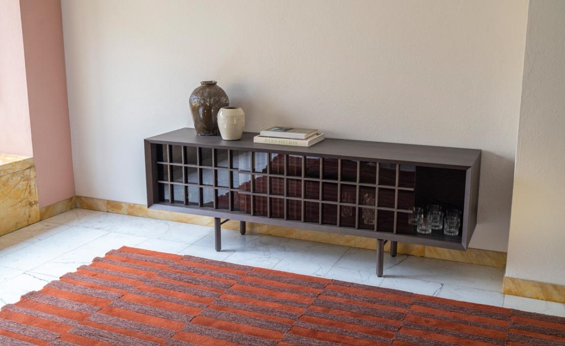 Сервант от фабрики Potocco модель 886/MB