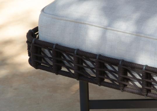 Уличный пуф от фабрики Potocco модель 888/CQR-OUT