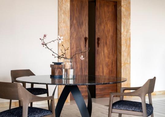 Кресло от фабрики Potocco модель 906/P Scheggia Small Arm