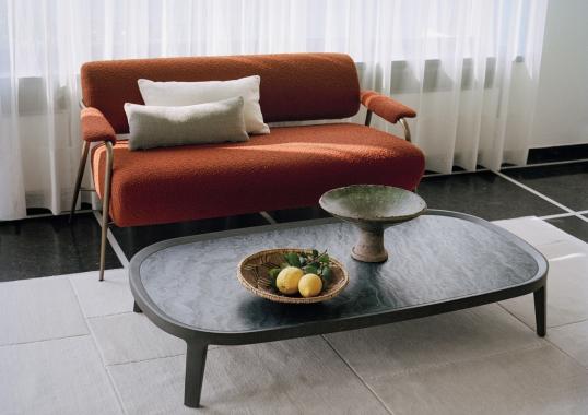 Журнальный столик от фабрики Potocco модель SPRING 