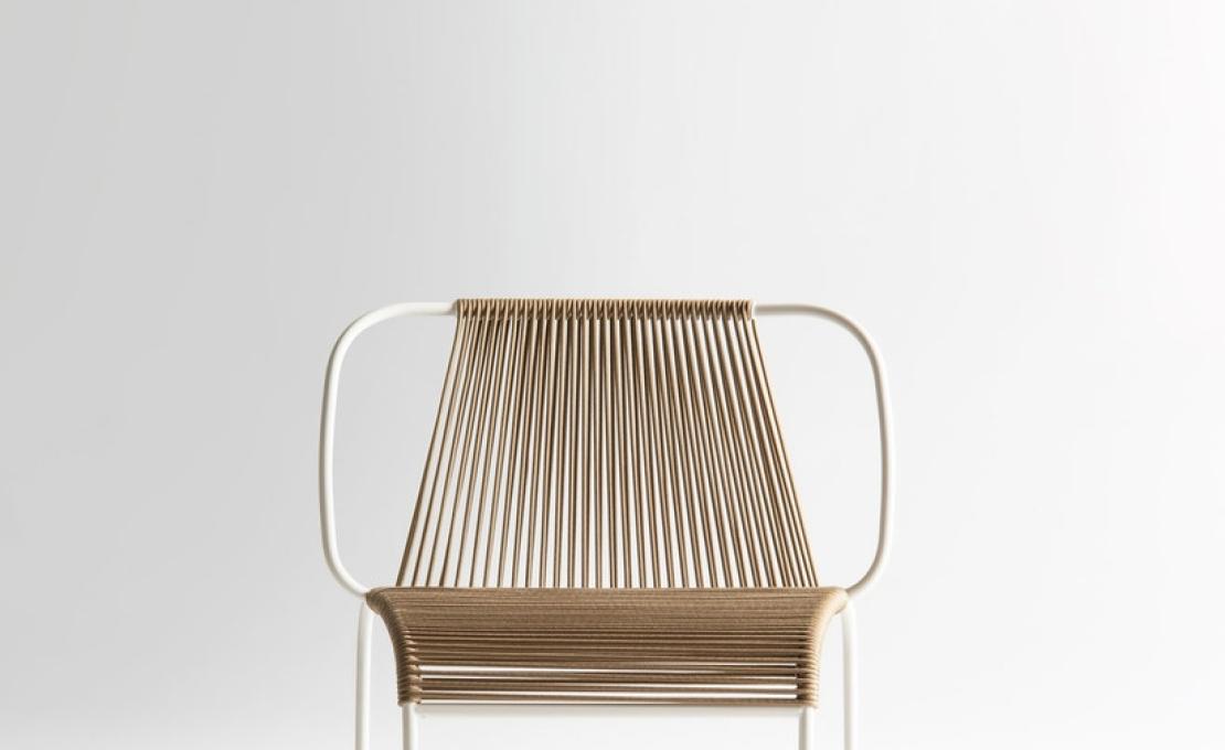 Уличное кресло от фабрики Potocco модель 945/L Tibes Lounge Arm