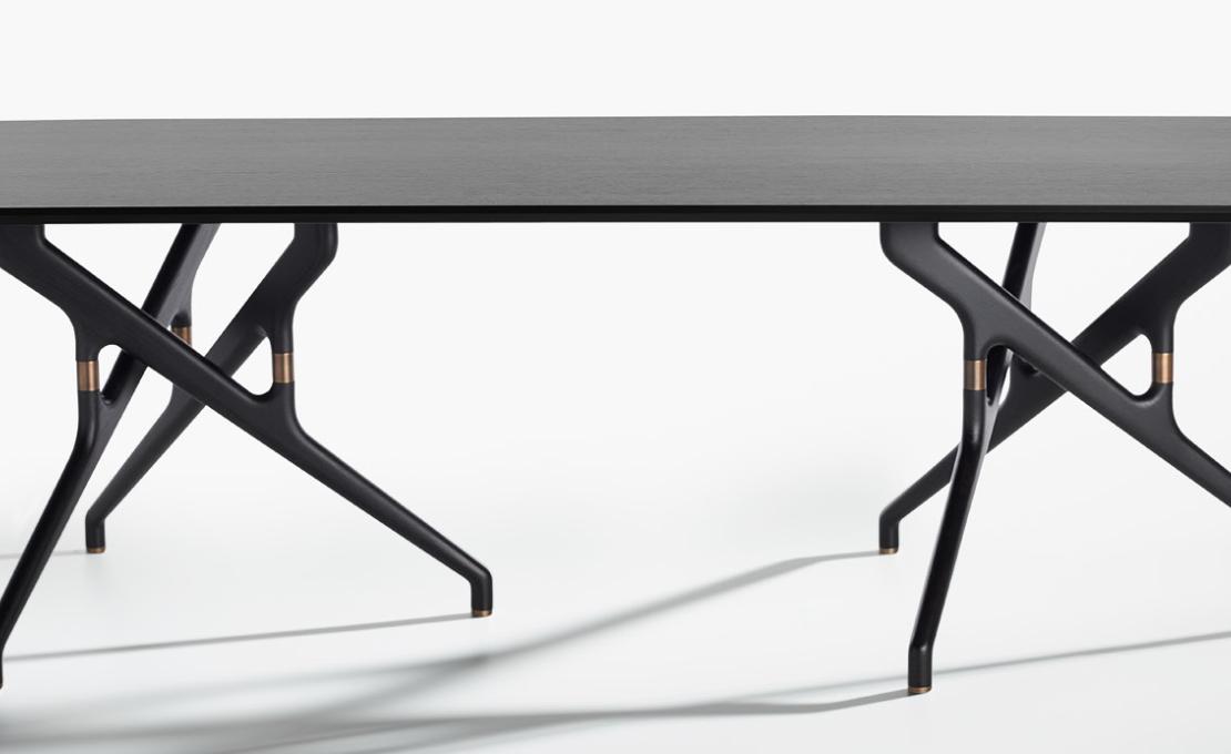Стол от фабрики Potocco модель 837/TR Torso Rectangular Table