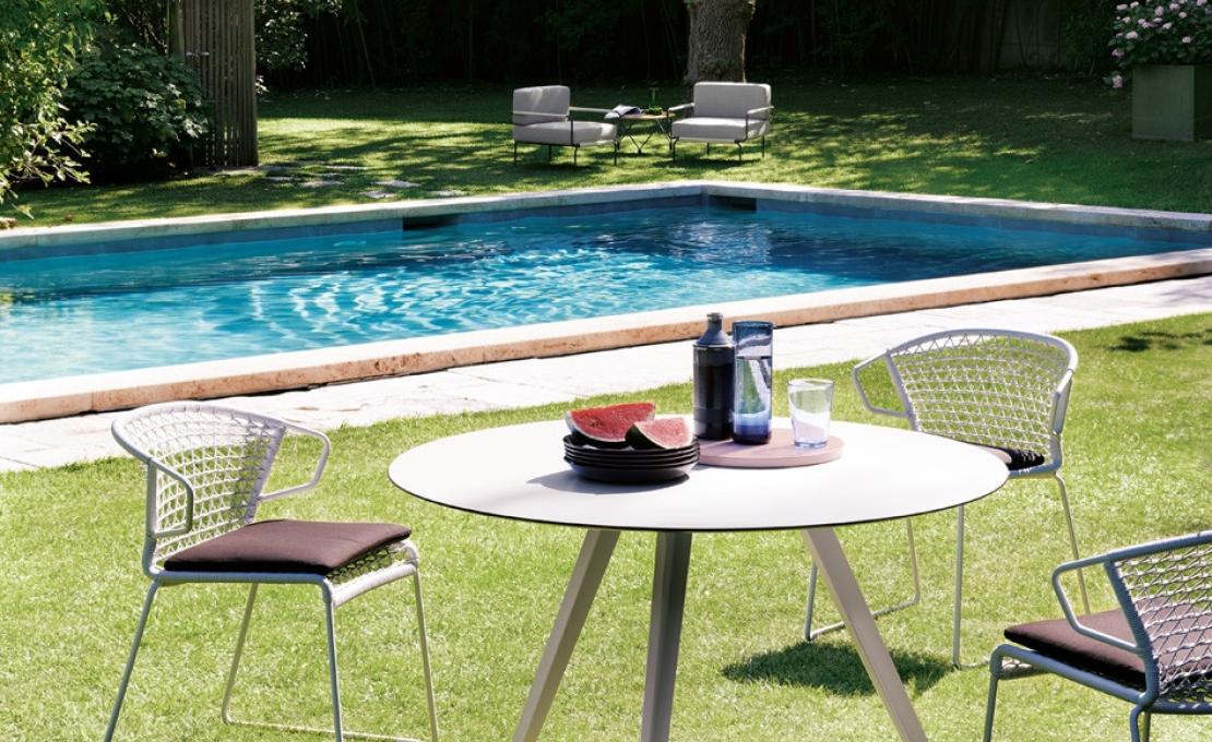 Уличное кресло от фабрики Potocco модель 698/P Vela Arm