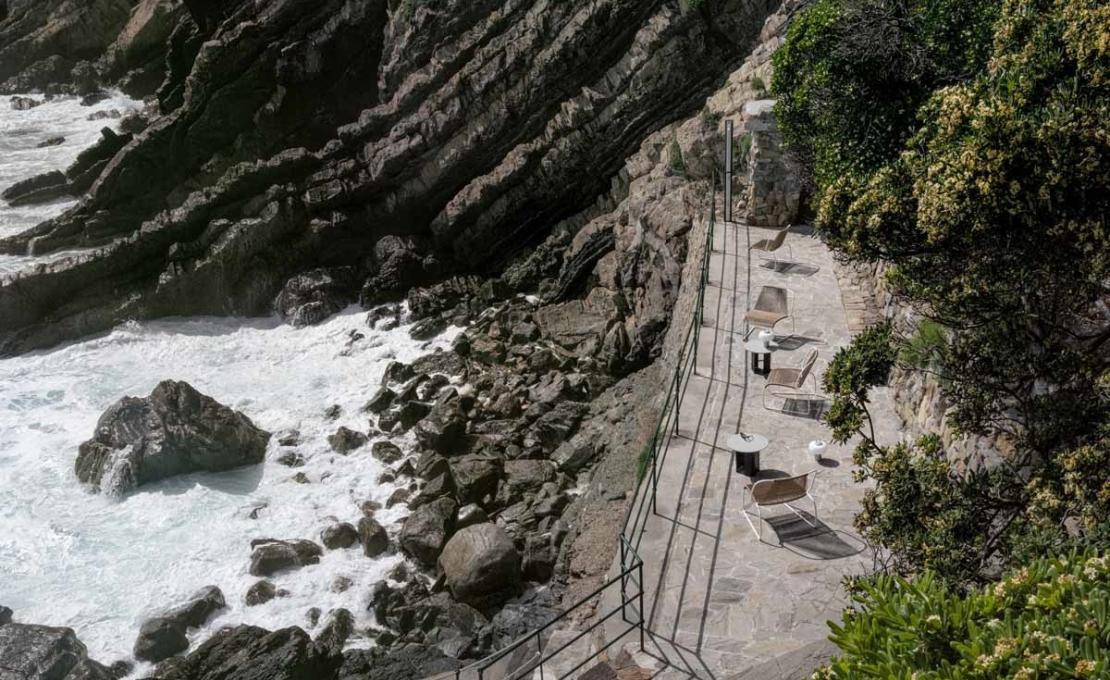 Уличное кресло от фабрики Potocco модель 945/L Tibes Lounge Arm