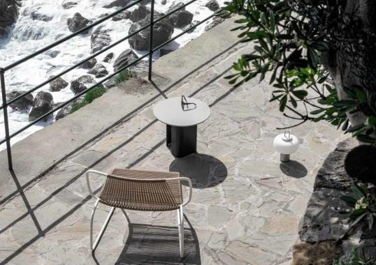 Уличное кресло от фабрики Potocco модель 945/L Tibes Lounge Arm