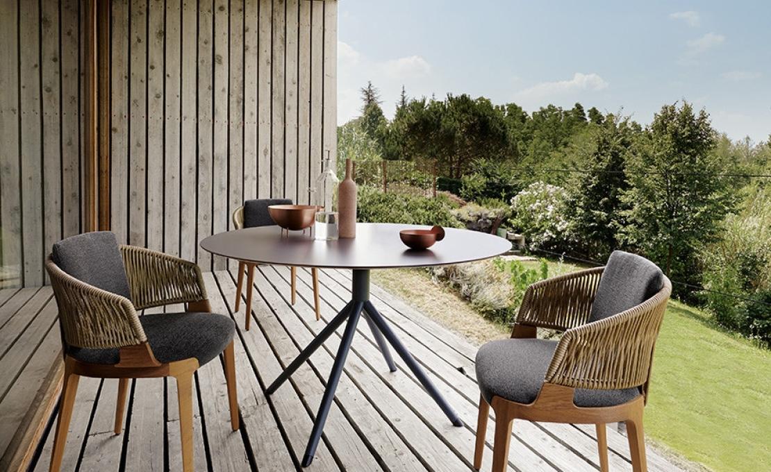 Уличное кресло от фабрики Potocco модель 942/PAR-OUT