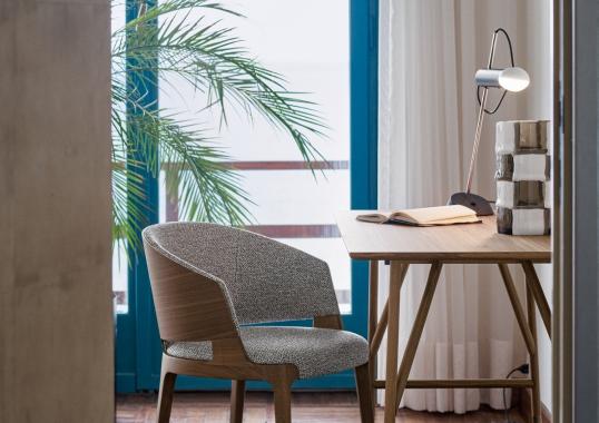 Кресло от фабрики Potocco модель 942/PAW