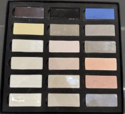 Фотографии образцов отделок и возможных цветов фабрики Lorenzon