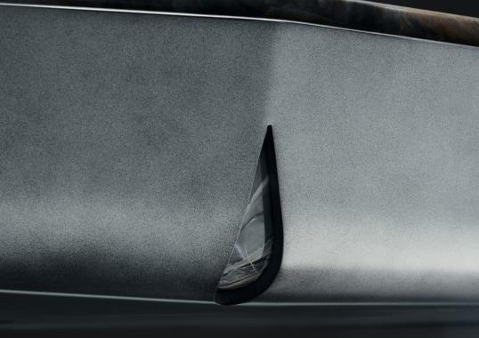 Стол Catskill от Ipe Cavalli — дизайнер Мауро Липпарини