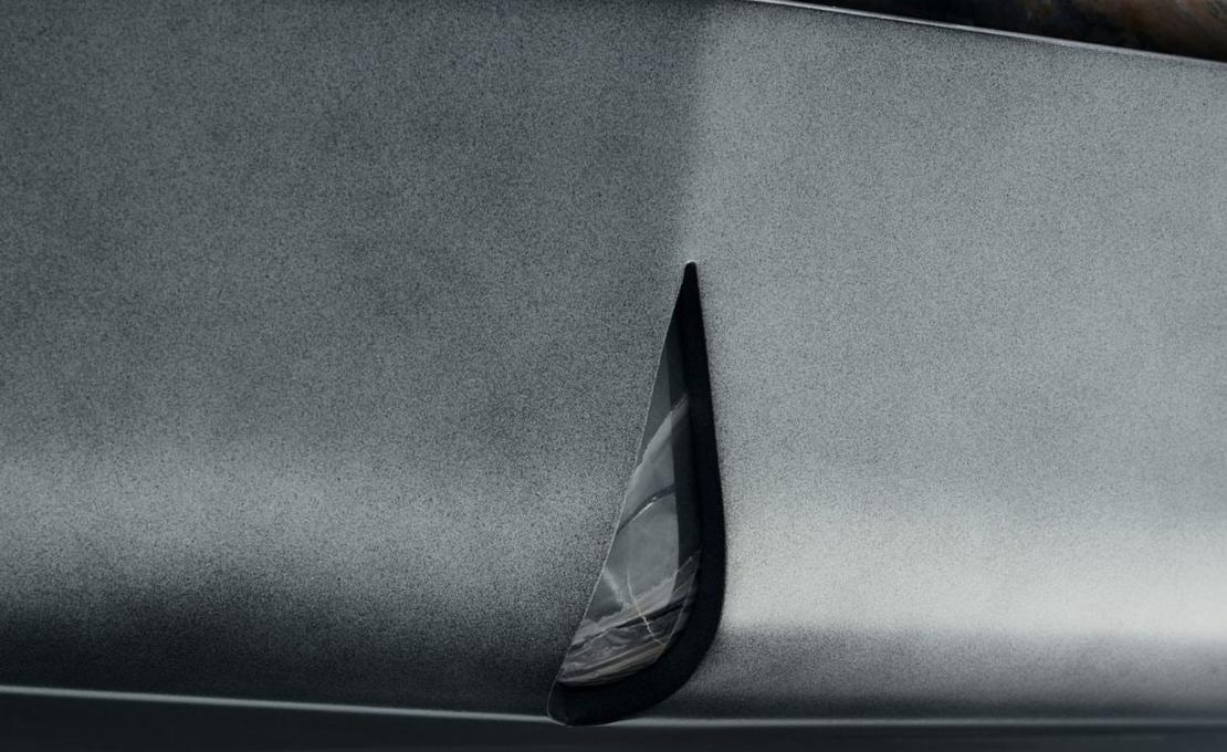 Стол Catskill от Ipe Cavalli — дизайнер Мауро Липпарини