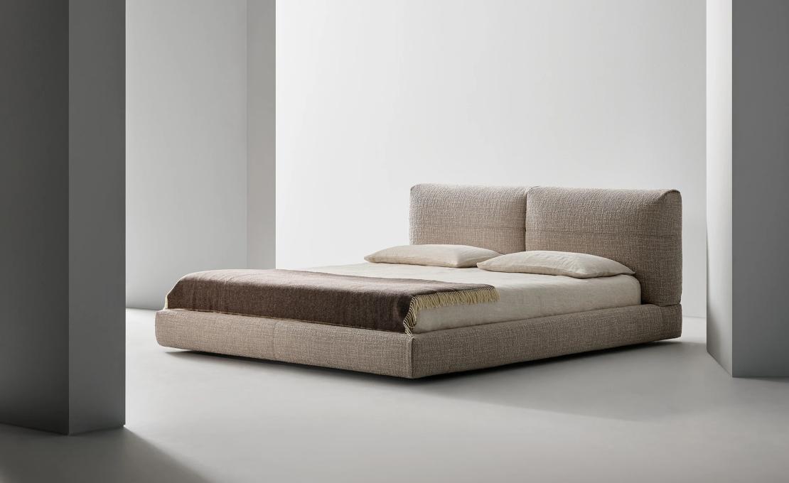 Двуспальная кровать модель Belloalto фабрики Bonaldo