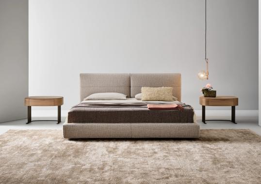 Двуспальная кровать модель Belloalto фабрики Bonaldo