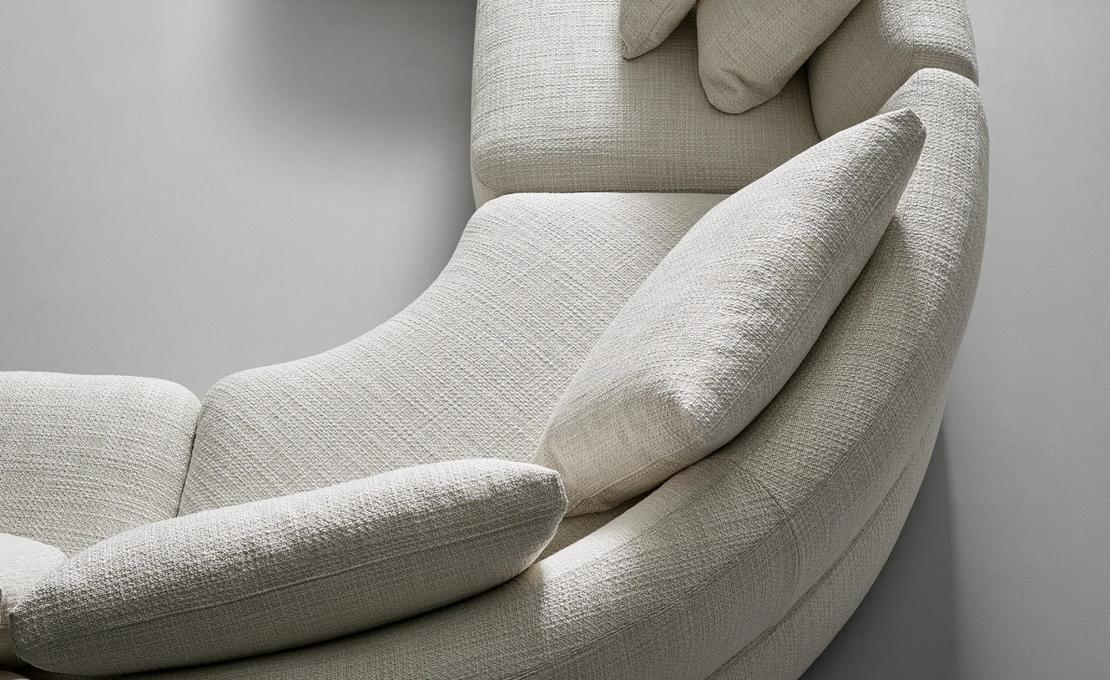 Диван модель Aldebaran фабрики Bonaldo