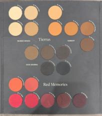 Фотографии образцов отделок и возможных цветов фабрики Poltrona Frau