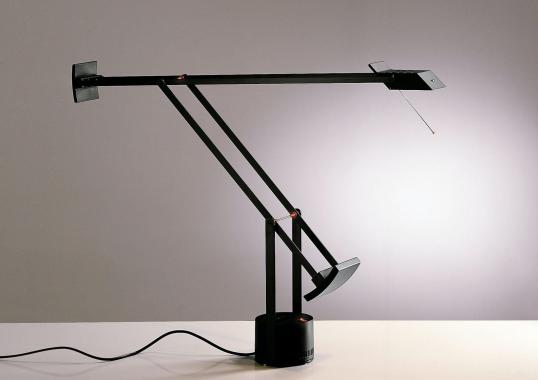 Настольная лампа Tizio от фабрики Artemide