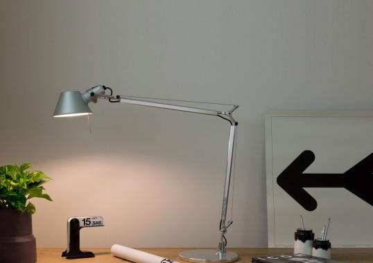 Настольная лампа Tolomeo от фабрики Artemide