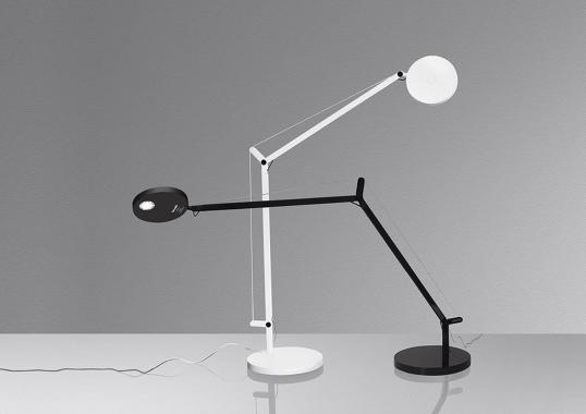Настольная лампа Demetra от фабрики Artemide
