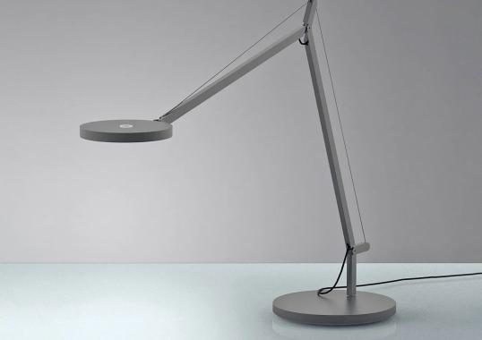 Настольная лампа Demetra от фабрики Artemide