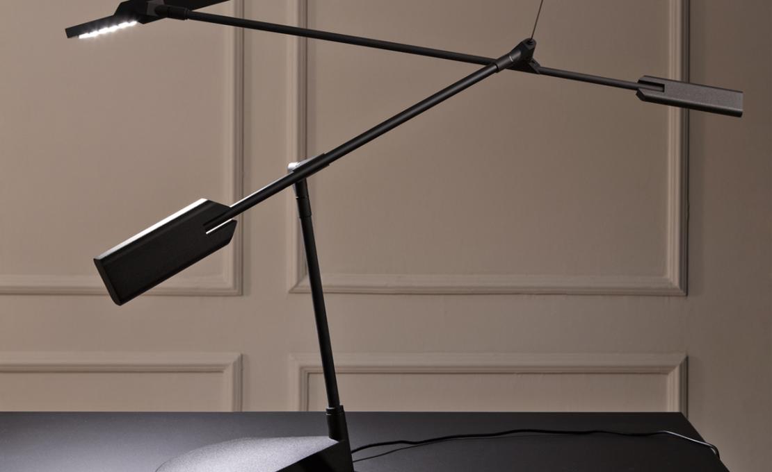 Настольная лампа Halley от фабрики Stilnovo