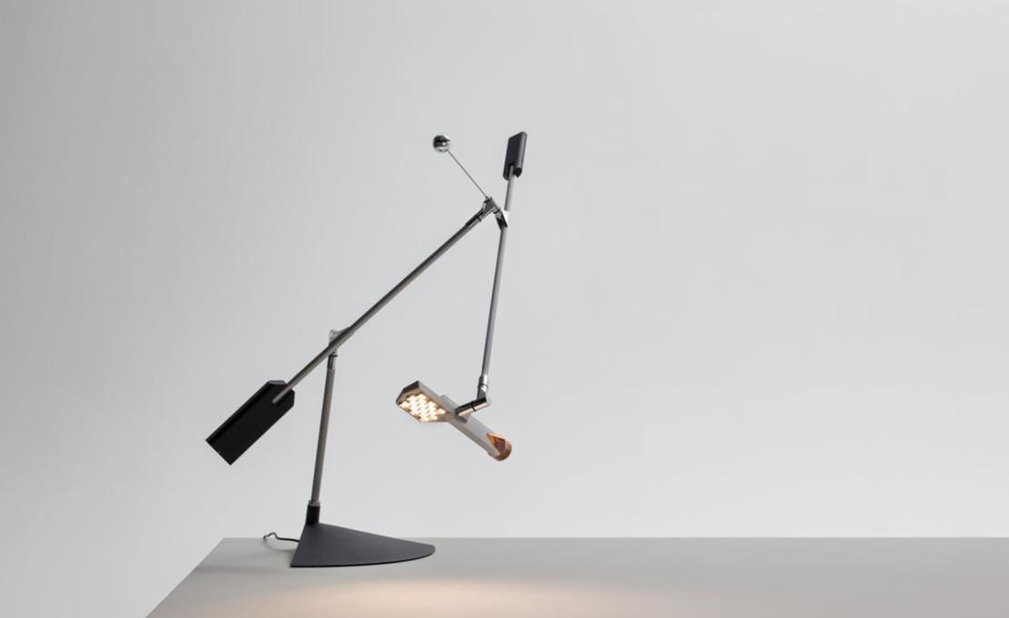 Настольная лампа Halley от фабрики Stilnovo