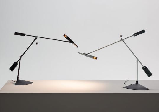 Настольная лампа Halley от фабрики Stilnovo