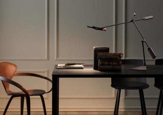 Настольная лампа Halley от фабрики Stilnovo