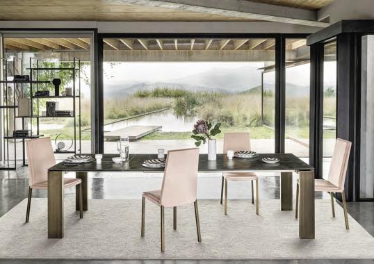 Стол от фабрики Riflessi модель ATLANTIS TABLE