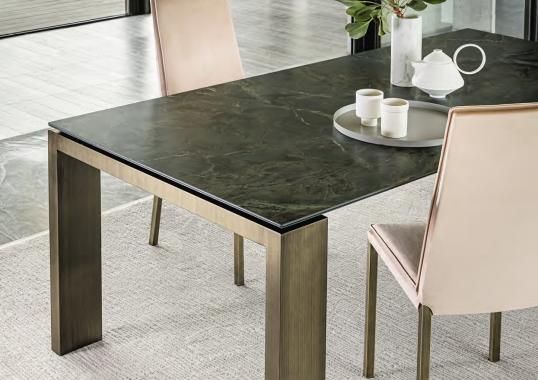 Стол от фабрики Riflessi модель ATLANTIS TABLE