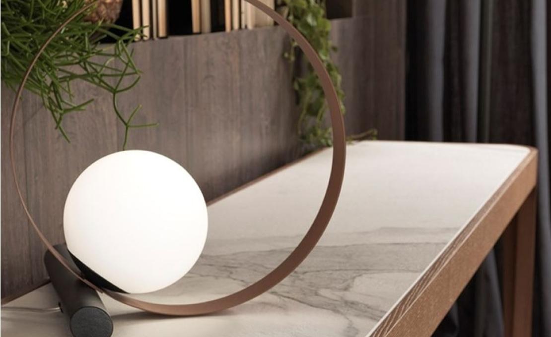 Настольная лампа от фабрики Riflessi модель BUBBLE T TABLE LAMP
