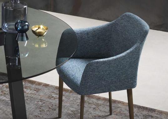 Стул от фабрики Riflessi модель GCAR