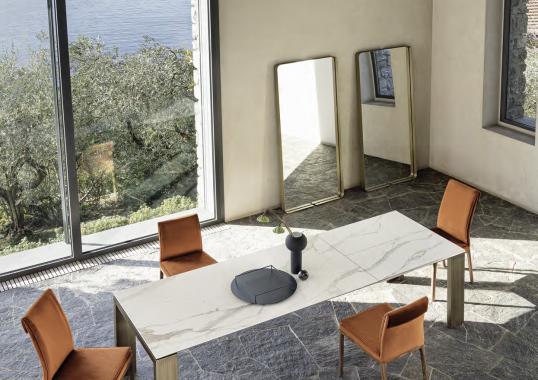 Стол от фабрики Riflessi модель ATLANTIS TABLE