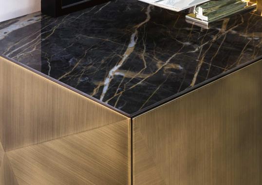 Сервант от фабрики Riflessi модель CUBRIC SIDEBOARD