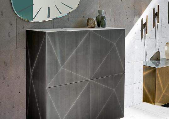 Сервант от фабрики Riflessi модель CUBRIC SIDEBOARD