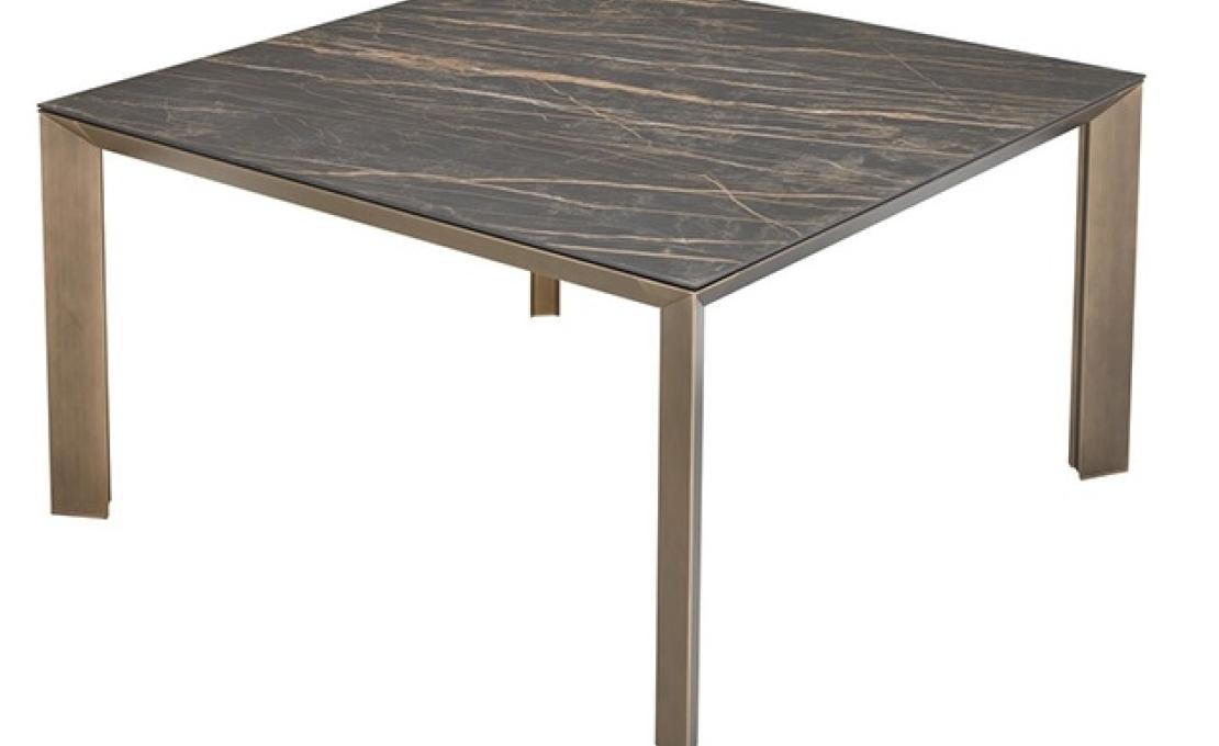 Стол от фабрики Riflessi модель MANHATTAN TABLE 