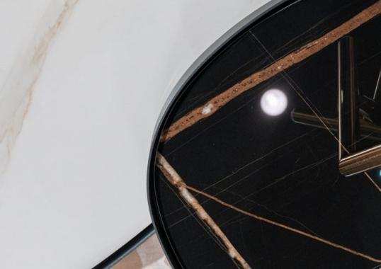 Журнальный столик от фабрики Riflessi модель LUMIERE 