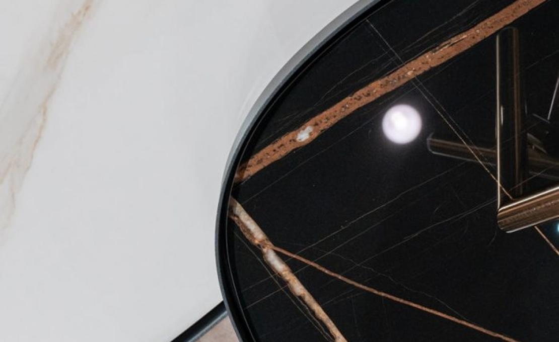 Журнальный столик от фабрики Riflessi модель LUMIERE 