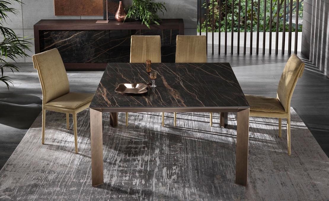 Стол от фабрики Riflessi модель MANHATTAN TABLE 