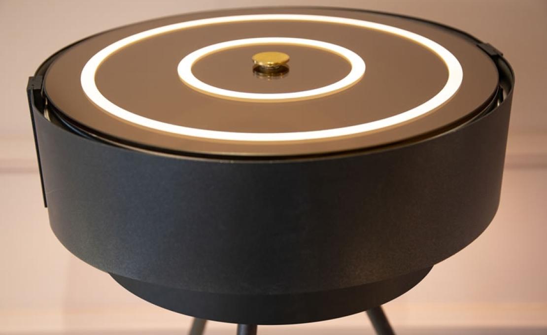 Настольная лампа от фабрики Riflessi модель PLANET T TABLE LAMP-L051