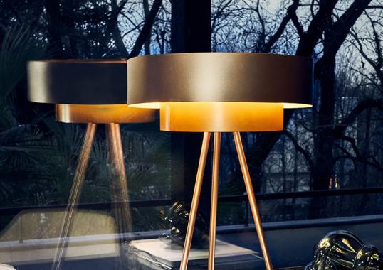 Настольная лампа от фабрики Riflessi модель PLANET T TABLE LAMP-L051