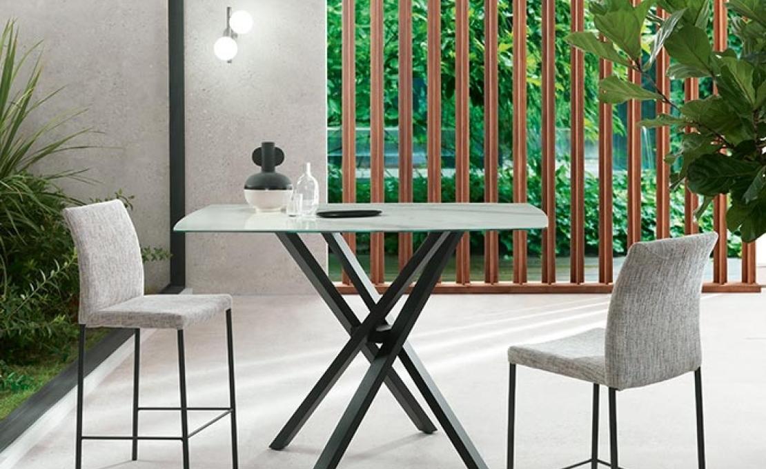 Стол от фабрики Riflessi модель SHANGAI SNACK TABLE