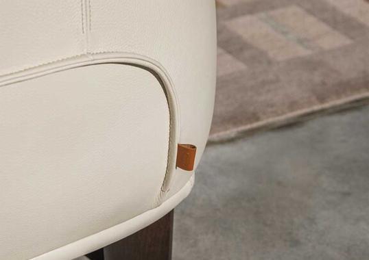 Модульный диван Archibald от Poltrona Frau image 6