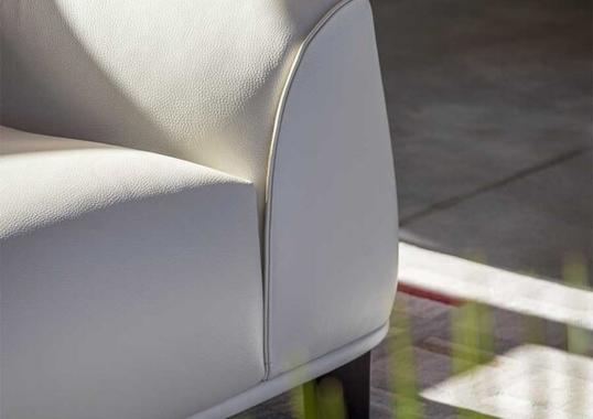 Модульный диван Archibald от Poltrona Frau - дизайн Жан-Мари Массо