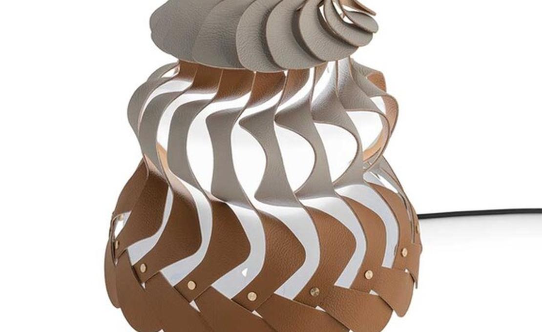 Настольная лампа Tullissè от Poltrona Frau - дизайн Atelier Oï